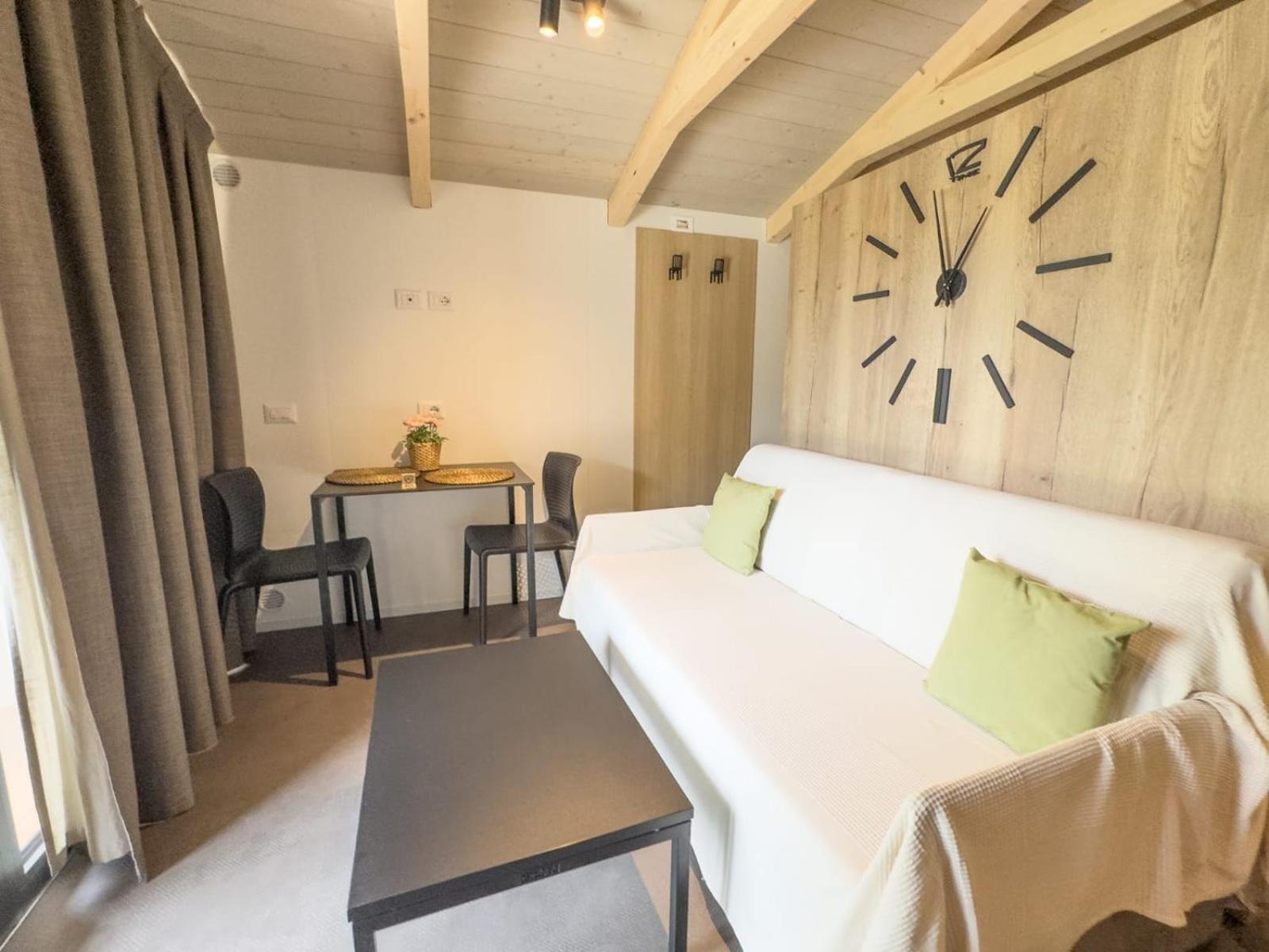 La Cascina Di Carlotta 1846 Agriturismo Альба Номер фото